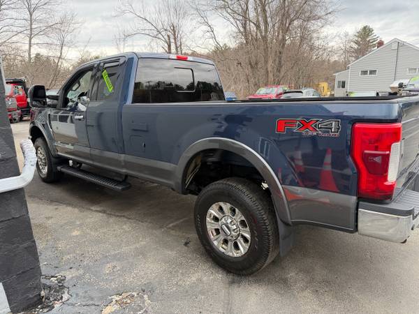 2017 Ford F-250 SD Lariat - Photo 4