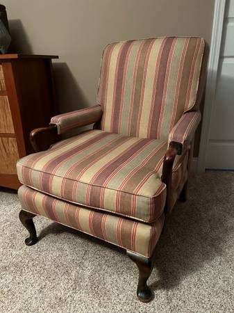 Occasional chair 1