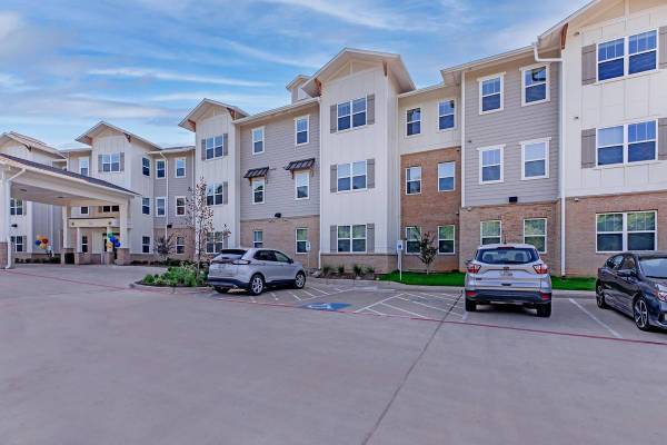 $1,000 / 2br - 1027ft2 - Resident Activities, Disability Access, Hardwood Flooring* (Henderson TX)64037557478019123