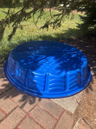 Kiddie pool 1