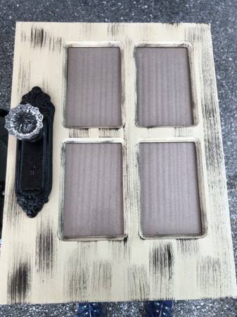 CUTE DOOR PANEL PICTURE FRAME 1