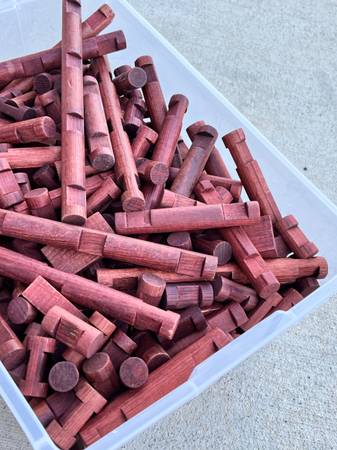 Big box of Lincoln logs 1