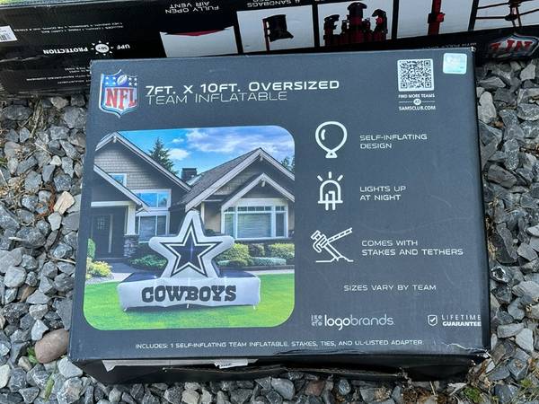 NFL 7x10 oversized team inflatable 1