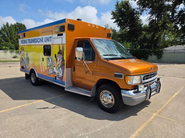1999 Ford E-450 Ambulance
