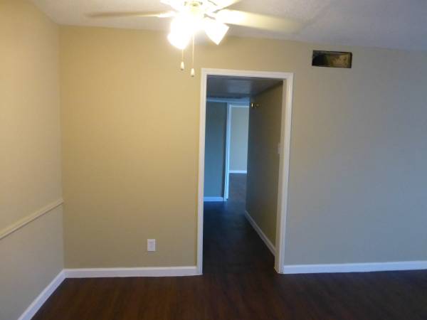 $868 / 1br - Nice 1 br apt near H-Mart in South Spring Branch (Westview/Blalock)63924043934467122