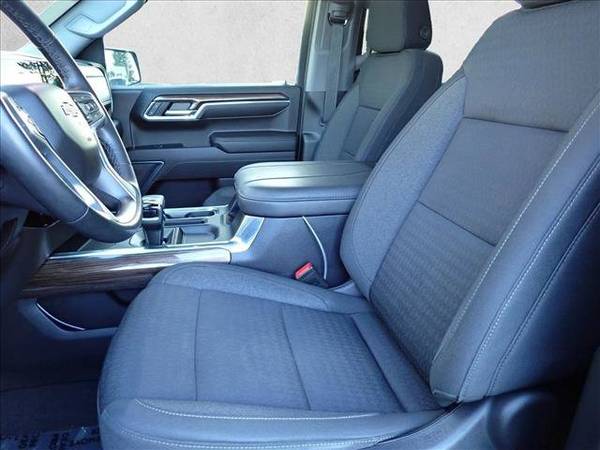 2023 Chevrolet Silverado 1500 LT - Photo 12
