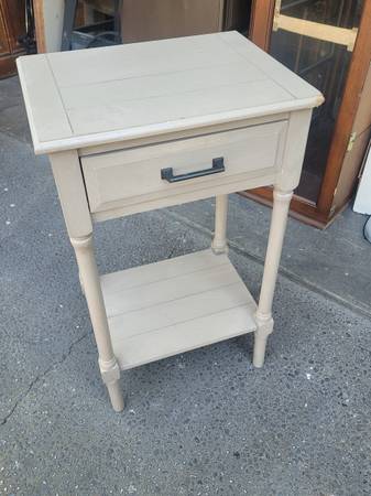 Tall end table 1