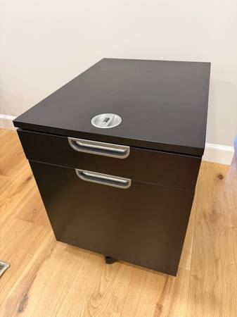 File Cabinet with Combo Lock 1
