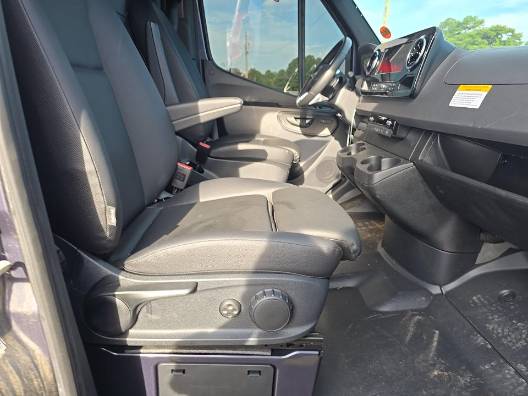 2024 Mercedes sSprinter 2500 Electric - Photo 8