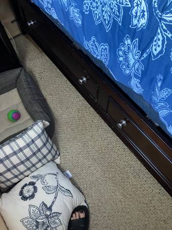 King Size Platform Storage Bed 1