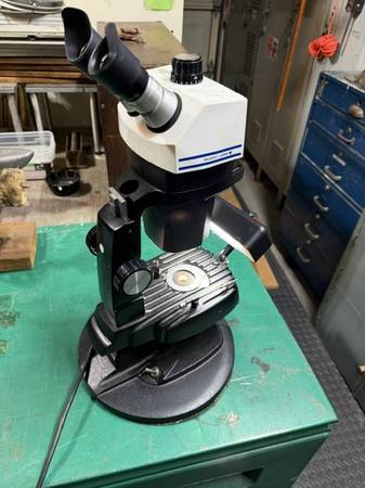 Gia Mark-V Gemolite Microscope 1