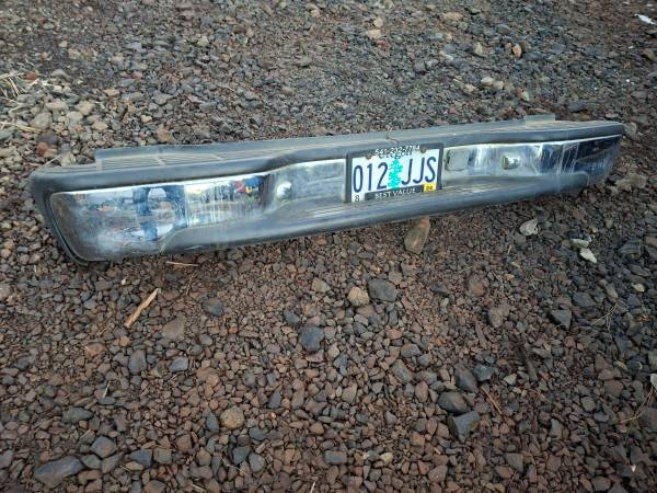 2001 chevy suburban rear bumper - $120 (Butte falls)