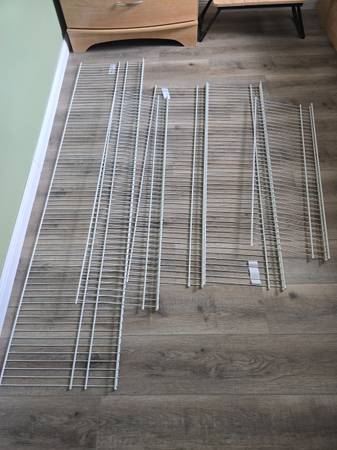 A closet installation system 1