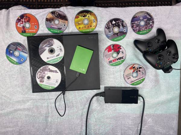 Microsoft Xbox One Console Bundle with 2 Controllers, Seagate External Drive, an 1