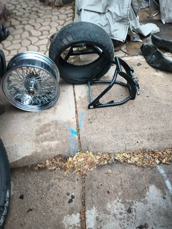 Harley-Davidson Softail fat tire kit swing arm and wheel 1