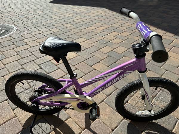 Specialized kids bike 1