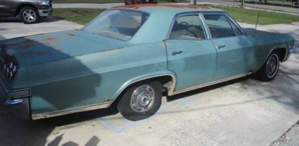 1965 Chevrolet Impala    "Crusing the Coast Wanna Be" - $5,500 (Metairie)63612925503873121