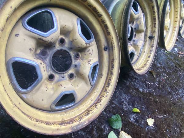Oldsmobile Ralley SSII 14x7 rines - $200 (Seattle)63471460664705123