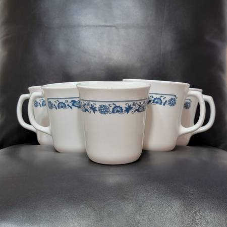 Vintage Corning USA Made Blue Onion Cups Floral Scroll Milk Glass Mugs Set of 6 1