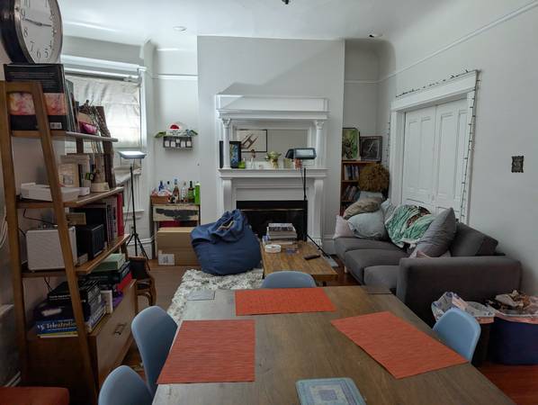 $1,100 A nerd, sports fan/human shazam, and cook seeking a roommate (nob hill)63858052922755124