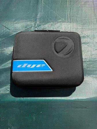 Dye M2 Rasta 1