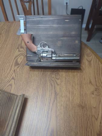 Denix peacemaker cap gun 1