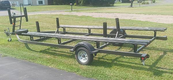 pontoon boat trailer 1