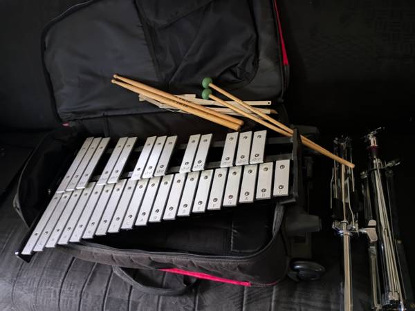 Ludwig Glockenspiel, rolling bag, stand, drum pad, mallets xylophone 1