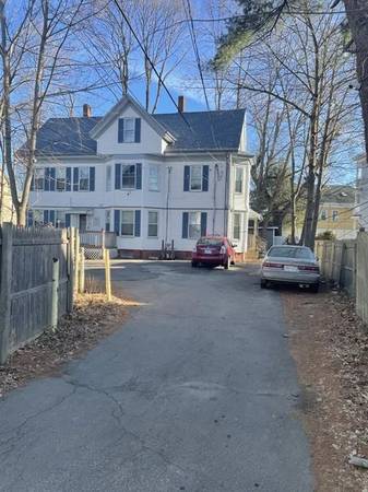 $2,850 / 3br - 3 Bedroom apartment for rent in Brockton63699215798147120