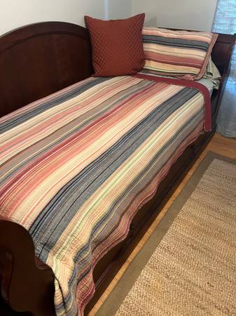 twin comforter 1