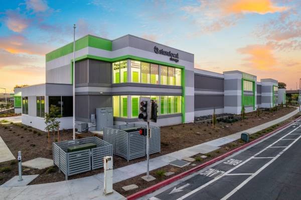 NEED STORAGE ? CHECK OUT STORELOCAL STORAGE! 3 MO 1/2 OFF 1