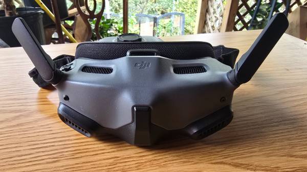 DJI Integra FPV Goggles 1