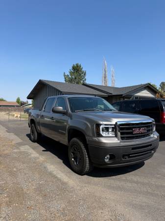 GMC 1500 CREW CAB 114000 miles 1