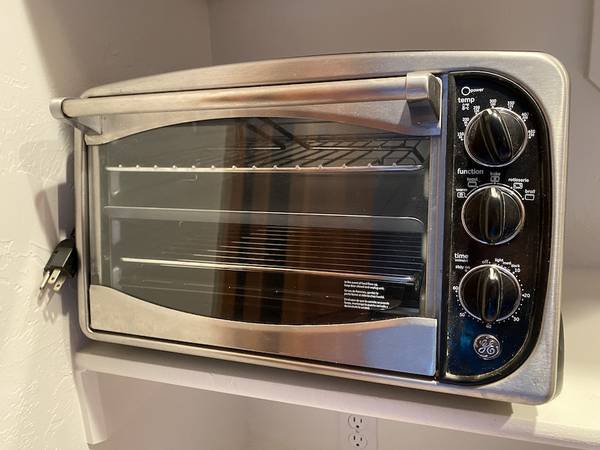 GE Toaster Oven 1