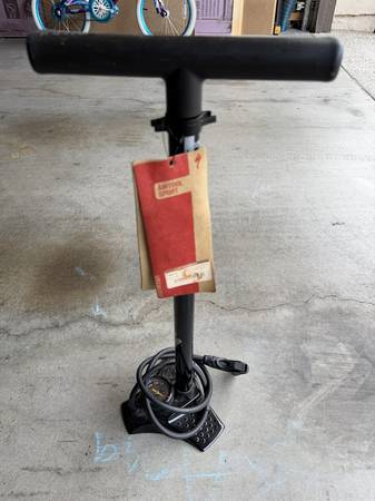 Standing Bike Pump - New Old Stock - Never Used 1