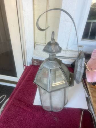 Porch light 1