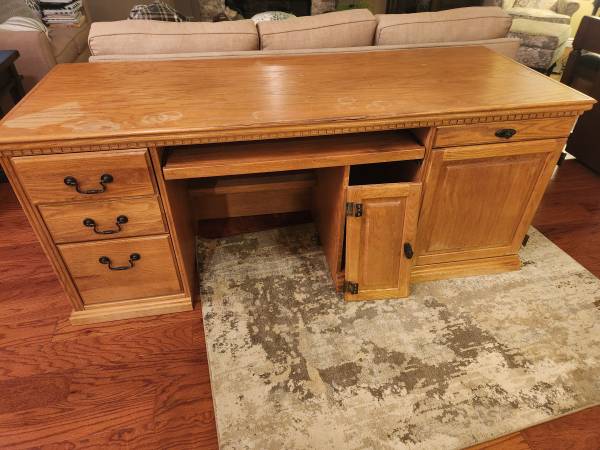 6' oak desk 1