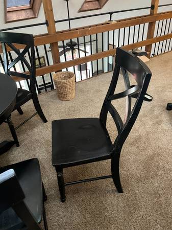 42" Solid Wood Table+chairs 1