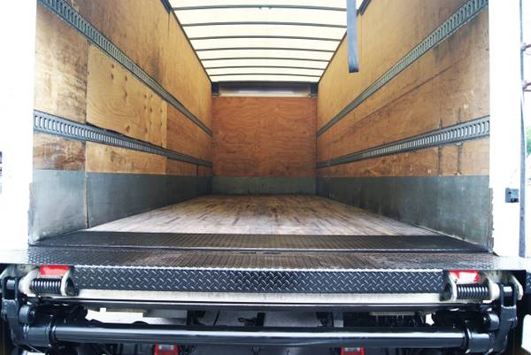 2020 International MV607 26’ - Photo 6