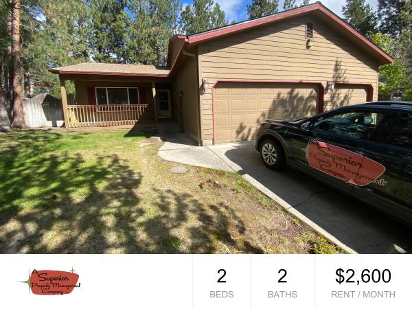 Spacious 2 Bedroom + office! Large yard! W/S included! A/C! 1