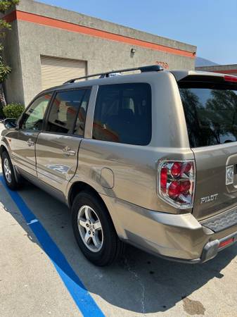 2009 Honda Pilot - $4,800 (Spring Valley)63440481466369123