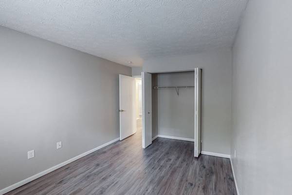 1B/1B WITH OFFICE SPACE - MOON TOWNSHIP! 1