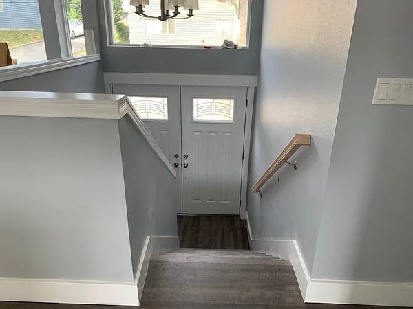 $1,123 / 3br - 1600ft2 - $1,123 / 3br - 1600ft2 - Charming 3-Bed, 2-Bath House | Hardwood Floor (Seattle, WA)63814635672707122