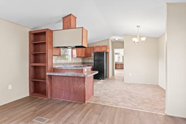 $1300.00 / 3br - 1180ft2 - Charming 3 Bed/2 Bath Manufactured Home in Lindale, TX - $1300/mo64037559921795122