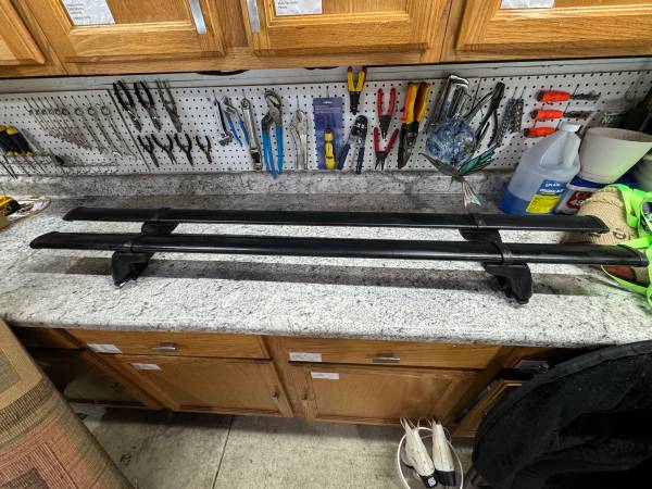 Yakima JetStream bars with RidgeLine towers 1