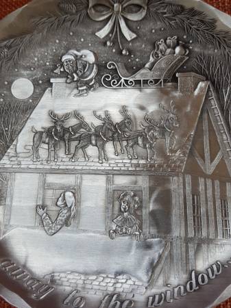 A Wendell August 'Away to the Window' Collector Plate 1