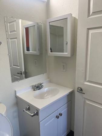 Security Camera, Close to Schools, Housekeeping 1