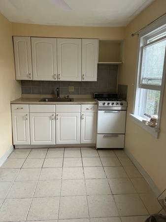 Beautiful updated 2-bedroom apartment 1