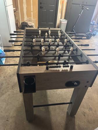 New foosball table w/ drink holders & balks 1