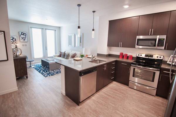 Cable Ready, Washer/Dryer, Efficient Appliances 1